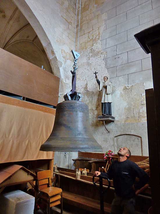 Campaniste Laumaillé-Lussault : A Sainte Gemme La Plaine, retour de la plus ancienne cloche du clocher 

 